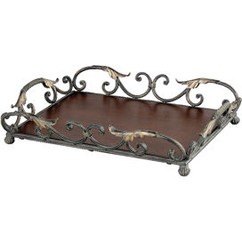Claudia Tray
